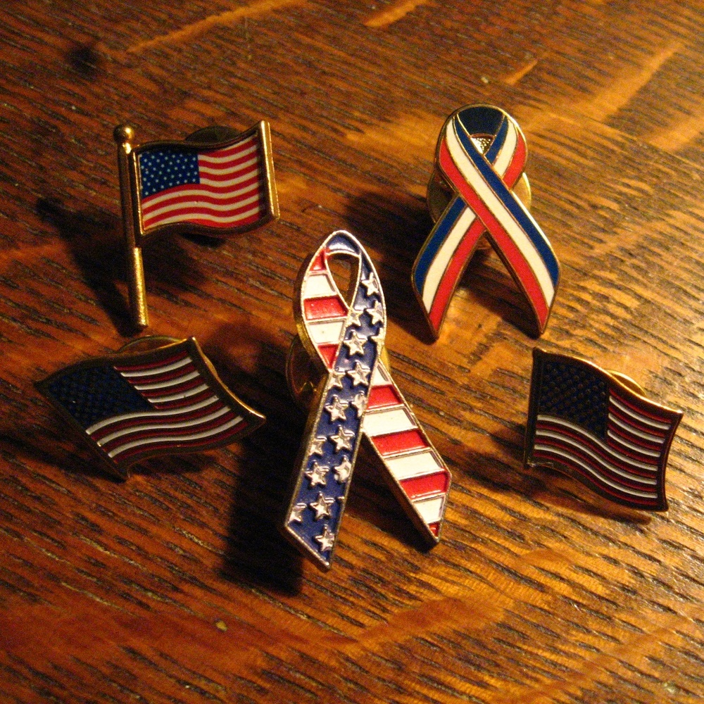 USA American Flag Ribbon Patriotic Lapel Pins (5)